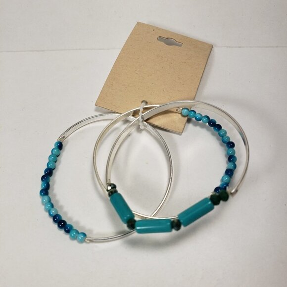 Set of 3 Polished Silver-tone Turquoise color Beaded Stretchy Bracelets - Picture 4 of 6